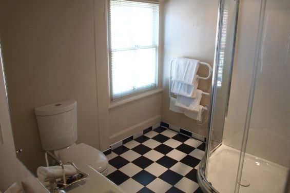 Room 2 - shower