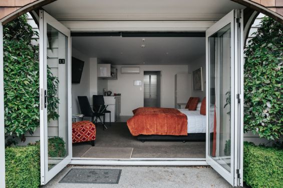 Executive Studio - entrance